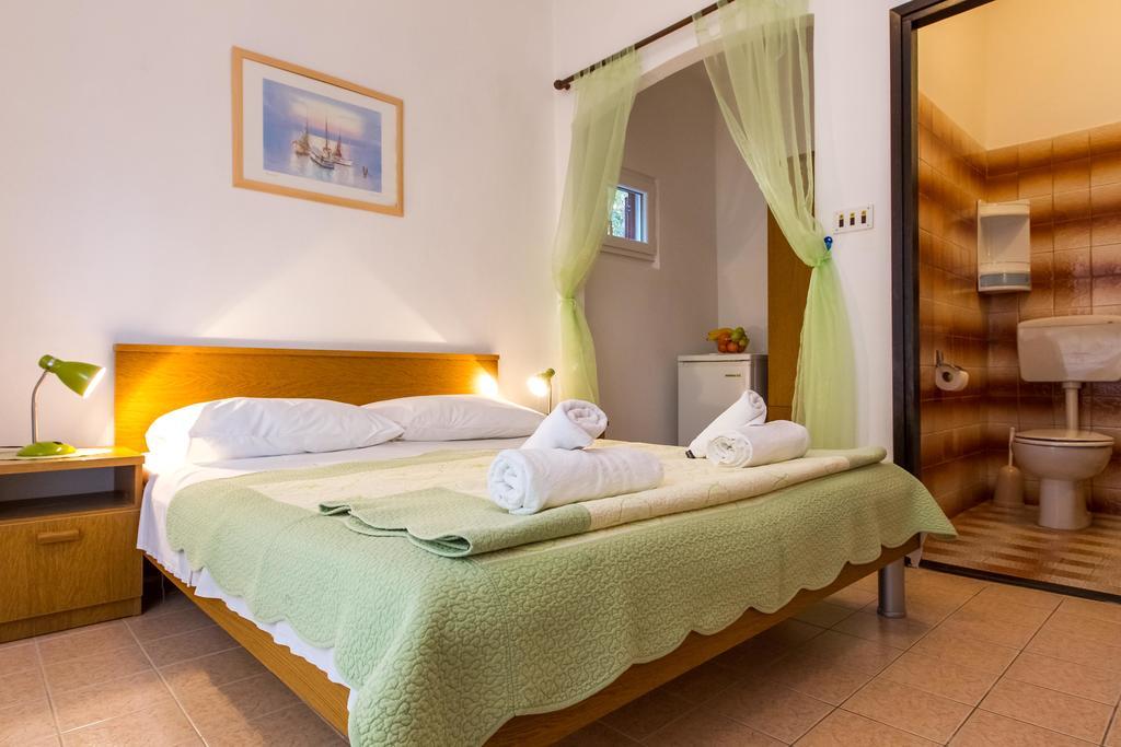 Villa Veca Starigrad Paklenica Luaran gambar
